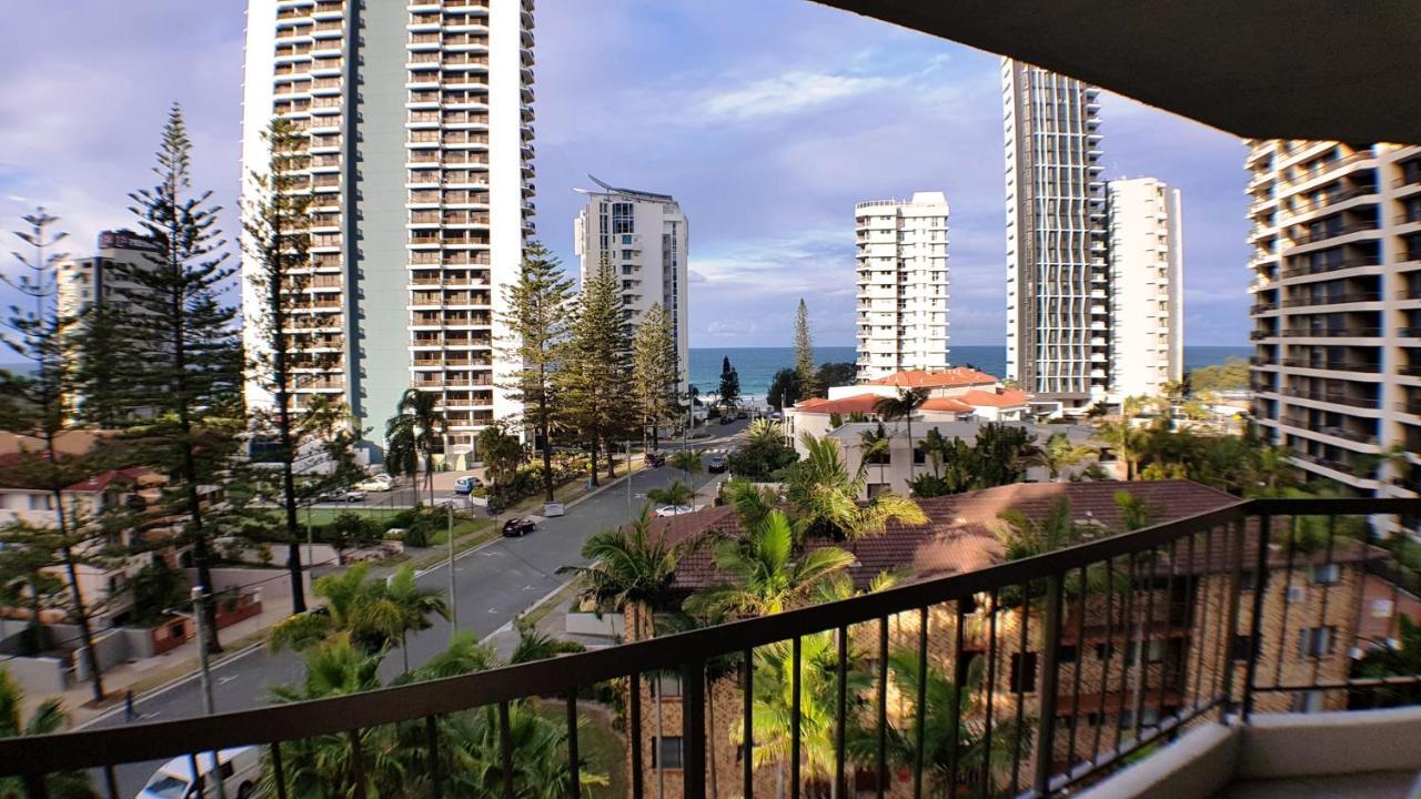 Genesis Apartments By Gold Coast Premium Luaran gambar
