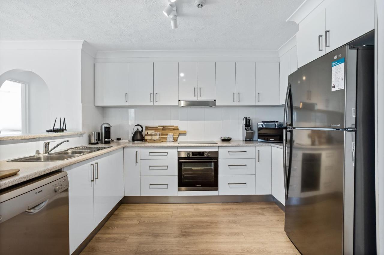 Genesis Apartments By Gold Coast Premium Luaran gambar