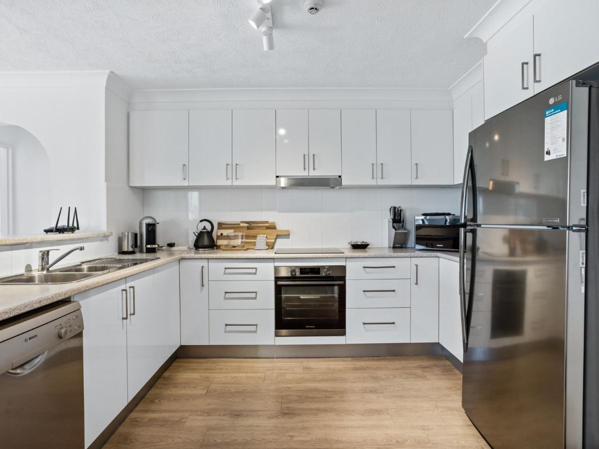 Genesis Apartments By Gold Coast Premium Luaran gambar
